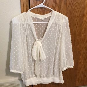 Ivory lightweight top